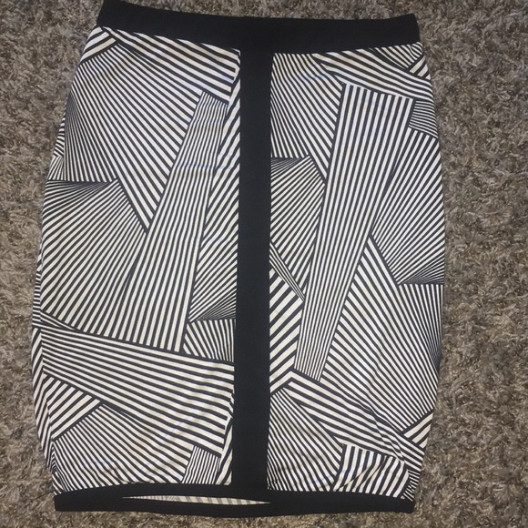 Women's two piece set - Picture 3 of 4